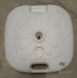 Base ombrellone bianca in plastica