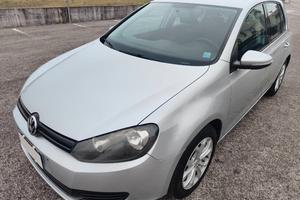 Volkswagen Golf 1,6Tdi ( DISTRIBUZIONE FATTA )