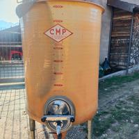 silos vetroresina per vino