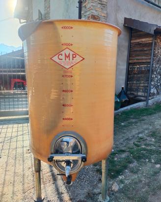 silos vetroresina per vino
