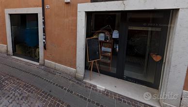 Rovereto- negozio in centro