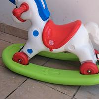 cavallo a dondolo globo