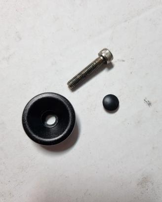 Tappo attacco manubrio e vite