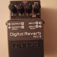 Pedale effetto Boss Digital Reverb - Rv5