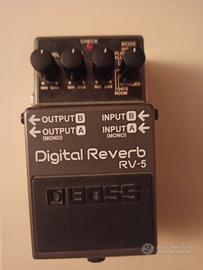 Pedale effetto Boss Digital Reverb - Rv5