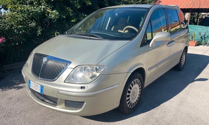 Lancia Phedra 2.0 MJT 136 CV Platino