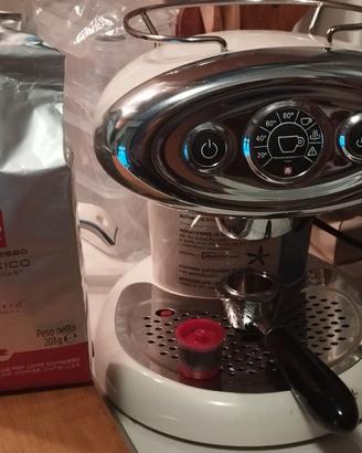 macchina caffè illy iperespresso