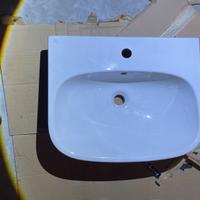 Lavandino bianco in ceramica