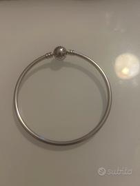 Bracciale rigido pandora