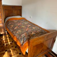 letto in legno massello