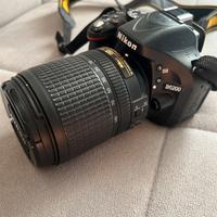 Nikon  D 5200