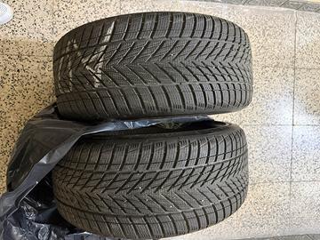 Gomme termiche Goodyear performa225/ 40 R 18 92 V