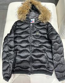 Giaccone nero cappuccio ecopelliccia