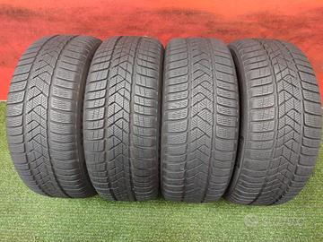 215 55 17 Gomme Invern 70-99% Pirelli 215 55 R17