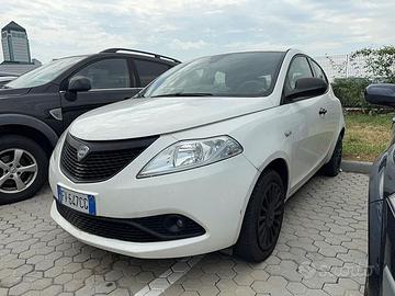 Lancia Ypsilon 1.2 69cv Start& Stop Elefantin...