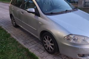 Fiat Croma 1.9 jtd automatica