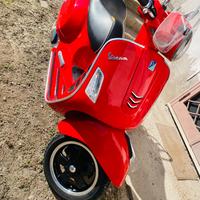 Piaggio Vespa 300 GTS - 2016