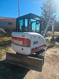 escavatore bobcat anno 2004