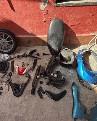 Ricambi scooter Piaggio liberty 50,125,150