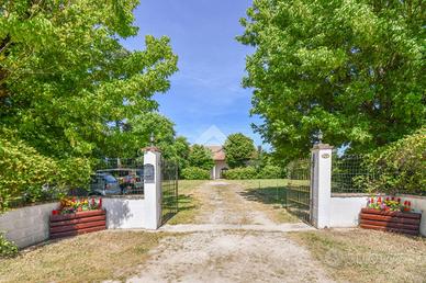 PORZIONE DI TRIFAMILIARE A POGGIO RENATICO