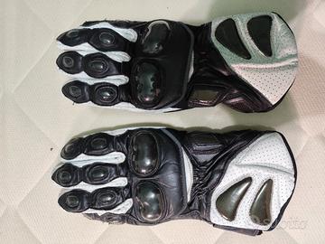 GUANTI + ANTI PIOGGIA PER MOTO