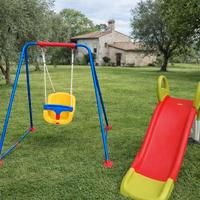 Altalena e scivolo 