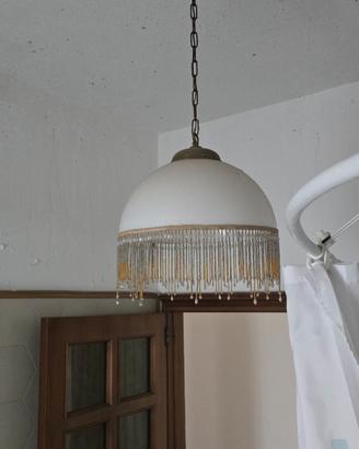 Lampadario anni ’70 con frange in vetro e ottone