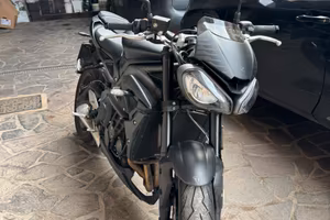Triumph 765 street triple R 10/2022