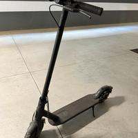 Monopattino elettrico Xiaomi Mi Scooter Pro 2