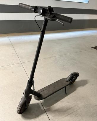 Monopattino elettrico Xiaomi Mi Scooter Pro 2