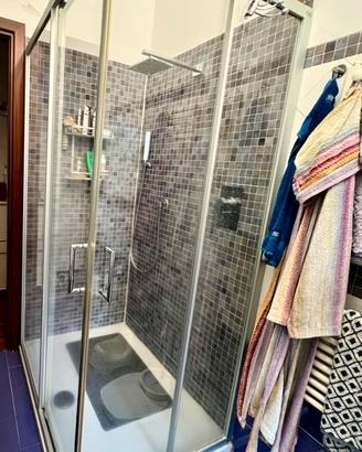 Piatto doccia 120x90 con box e rubinetteria