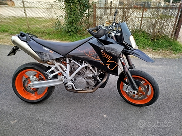 KTM supermoto 950