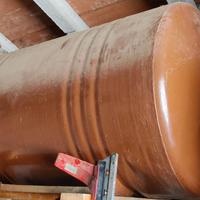 Cisterna gasolio 1000 LT con erogatore