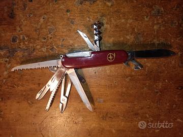 coltello multiuso simil Victorinox 