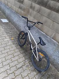 bicicletta bmx