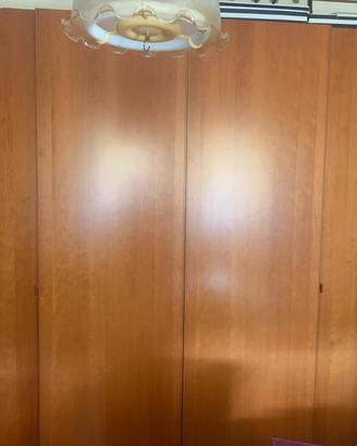 Armadio scorrevole in legno