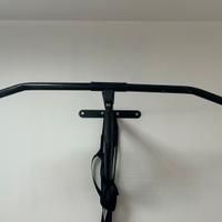 Barra trazioni KLARFIT con gancio per sacco boxe