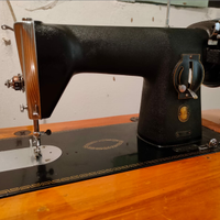 Macchina da cucire Singer 15m