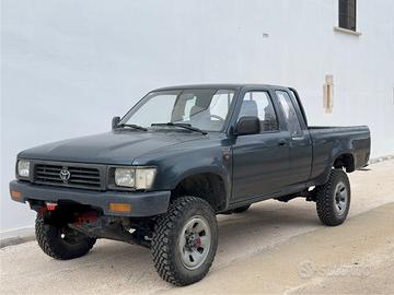 Toyota hilux extracab