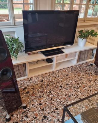 QLN Prestige Five Walnut Dark Piano