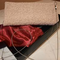 Elegante trousse con perline