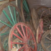 RUOTE DA CARRO E CARROZZE IN LEGNO