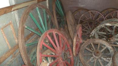 RUOTE DA CARRO E CARROZZE IN LEGNO
