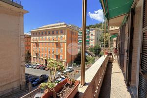 4 LOCALI A GENOVA