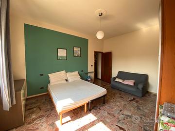 Stanza per studentessa in zona Ospedale