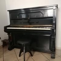 Pianoforte verticale tedesco in legno