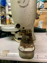 Macchina da cucire, travettatrice. DÜRKOPP