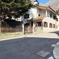 CASA SEMINDIPENDENTE A TRASAGHIS