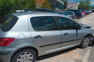 Peugeot 307  1.4  HDI  07/2002