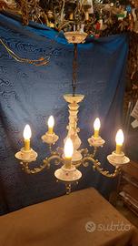 Lampadario Vintage Ottone Porcellana Bianca Rose A